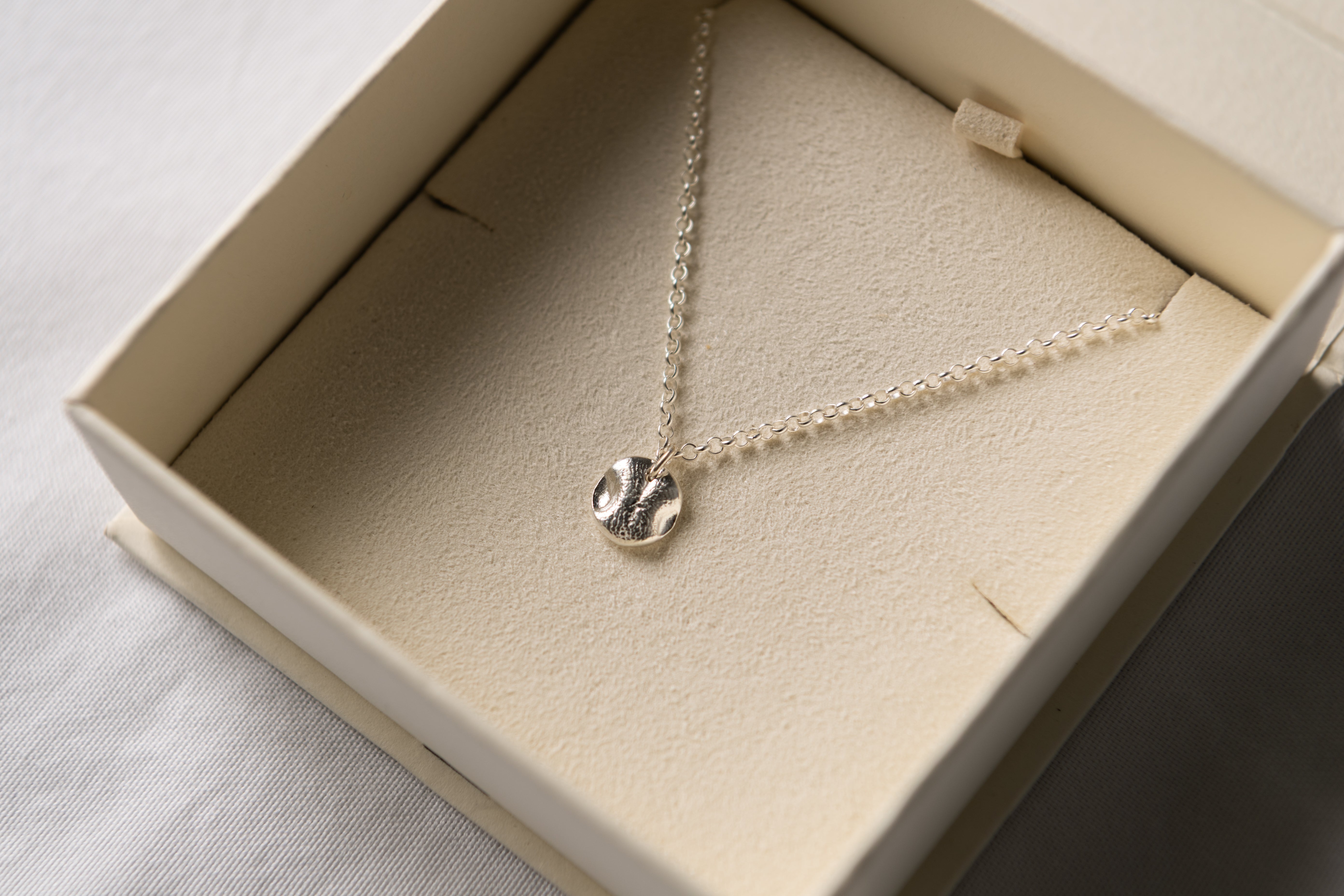 THE IMPRINT Necklace — 手工訂製狗狗鼻紋純銀墜鍊