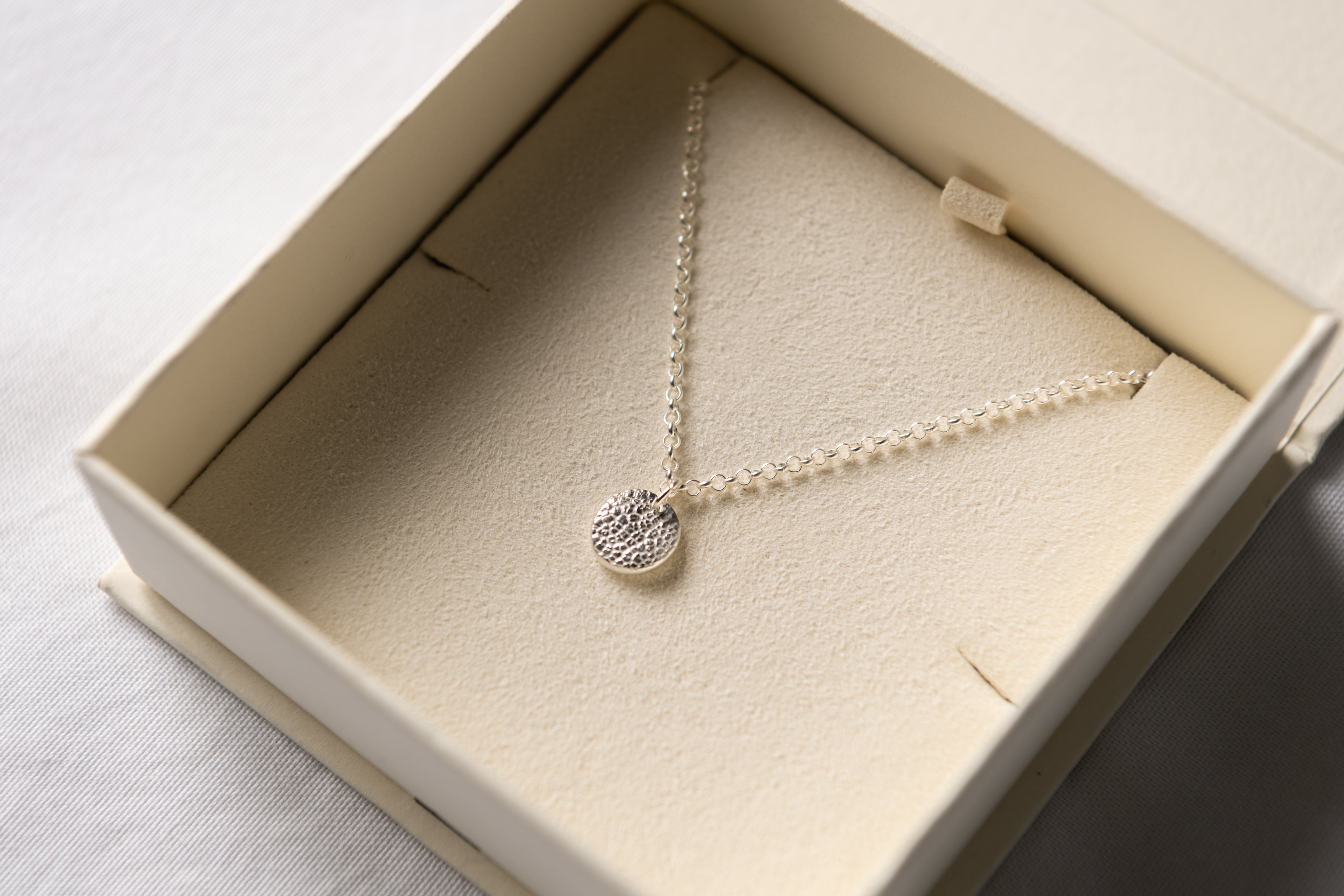 THE IMPRINT Necklace — Dog